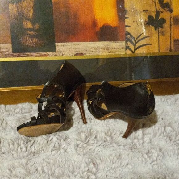 Sexy JLO Heels!* - Picture 3 of 4